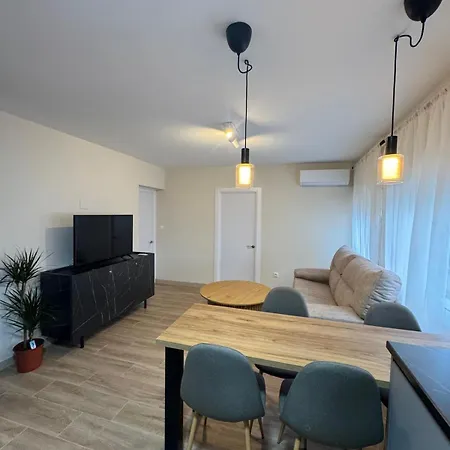 La Serranilla Apartment *